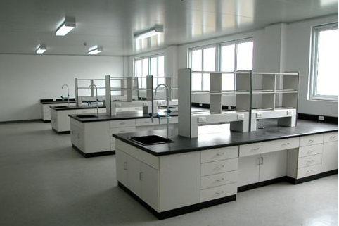 山東實驗臺廠家教你避開“三誤區”