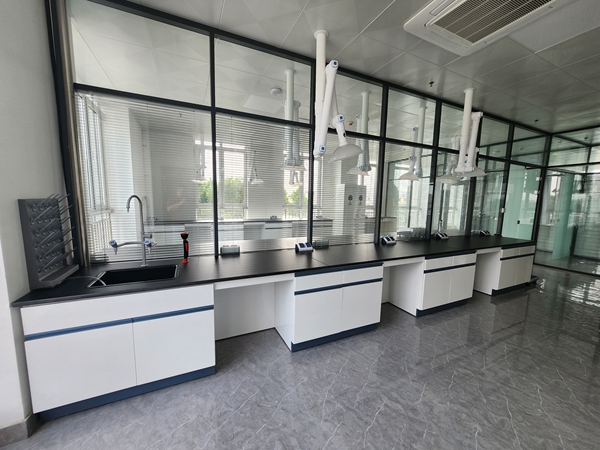 河北全鋼實(shí)驗(yàn)臺(tái)